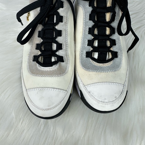 Chanel CC Cap Toe Logo Sneakers Sz 40 - Picture 7 of 16